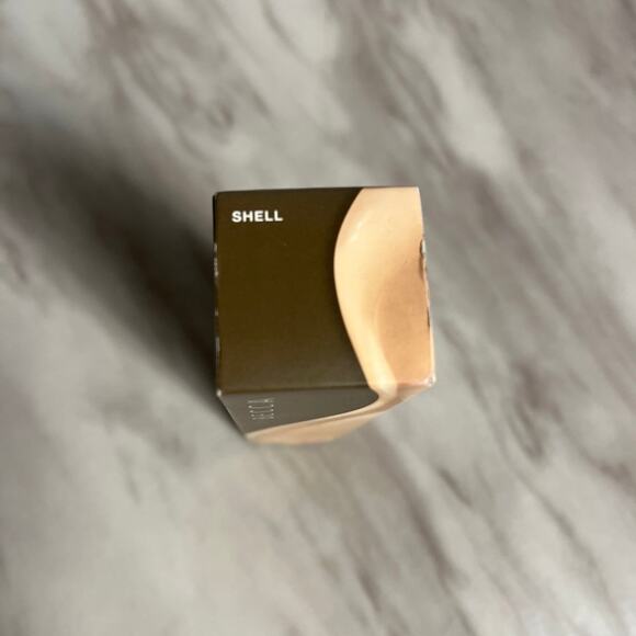 Becca Ultimate Coverage 24 Hour Foundation Shell - Picture 5 of 5